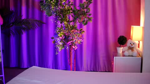 Lora online show from 01.17.25