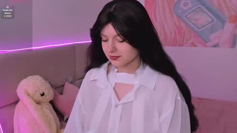 Aisha online show from 11.09.25