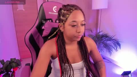 Snapshot of aisharose_ chatting on 01.30.25 Aisha online show from 01.30.25