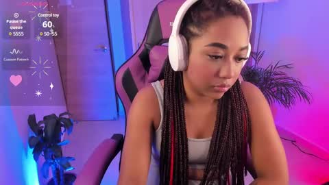 Snapshot of aisharose_ chatting on 02.27.25 Aisha online show from 02.27.25