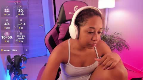 Snapshot of aisharose_ chatting on 02.28.25 Aisha online show from 02.28.25