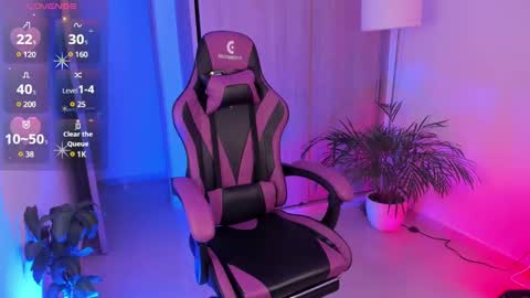 Snapshot of aisharose_ chatting on 03.04.25 Aisha online show from 03.04.25