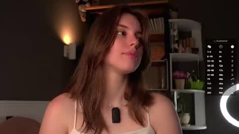 Snapshot of aislyfarran chatting on 06.17.26 Aliza online show from 06.17.26