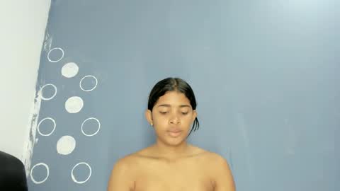 Snapshot of aitanacortes chatting on 12.27.24 aitana online show from 12.27.24