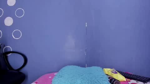 Snapshot of aitanacortes chatting on 02.25.25 aitana online show from 02.25.25