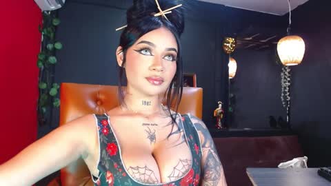 Ahitana Russ online show from 02.08.25