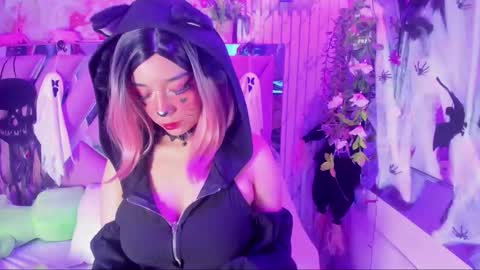 Snapshot of akane_hikari_ chatting on 10.20.25 akane hikari online show from 10.20.25