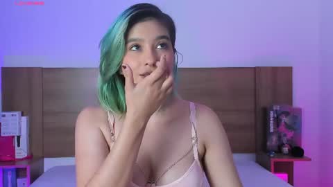 Snapshot of akatsumi_ chatting on 06.18.26 Akartsumi online show from 06.18.26