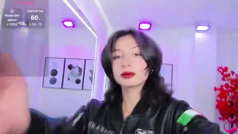 Azaka  online show from 11.25.25