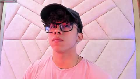 akazaboy online show from 11.17.25