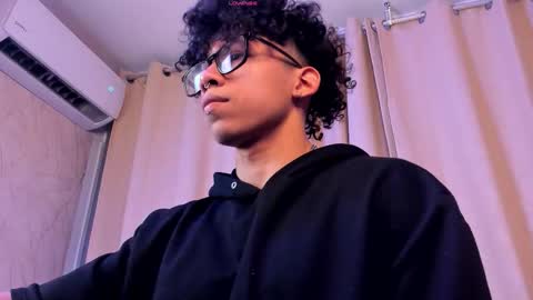 akazaboy online show from 03.19.26