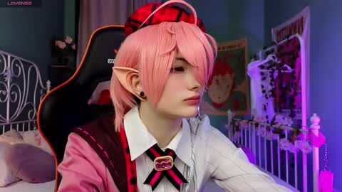 Akemi online show from 02.14.25