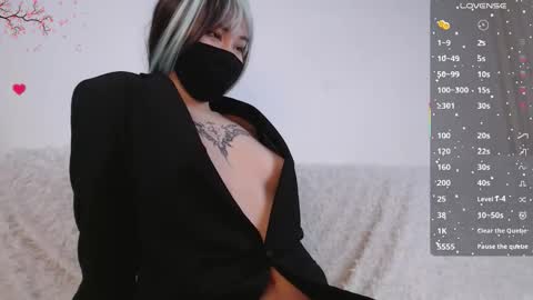 Snapshot of akira_amy chatting on 01.13.26 Amilia online show from 01.13.26