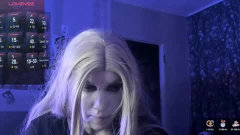 Snapshot of akira_ivyy chatting on 09.19.25 Akira online show from 09.19.25