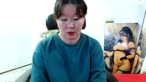 Snapshot of akira_xx chatting on 02.03.25 Akira online show from 02.03.25