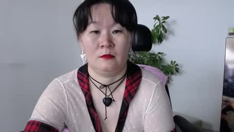 Snapshot of akira_xx chatting on 09.29.25 Akira online show from 09.29.25