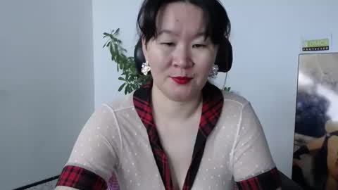 Snapshot of akira_xx chatting on 10.06.25 Akira online show from 10.06.25