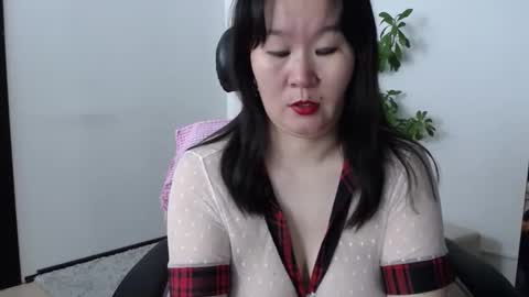 Snapshot of akira_xx chatting on 10.09.25 Akira online show from 10.09.25