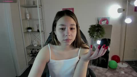 Snapshot of al1ice_moures chatting on 12.22.25 Al1ice online show from 12.22.25