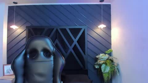 ALAHIA online show from 09.12.25