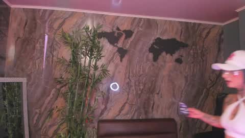 ALAHIA online show from 04.07.26