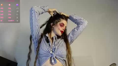 Snapshot of alahia_sky chatting on 10.31.25 online show from 10.31.25