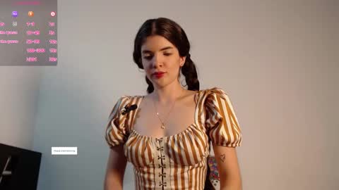 Snapshot of alahia_sky chatting on 11.04.25 online show from 11.04.25