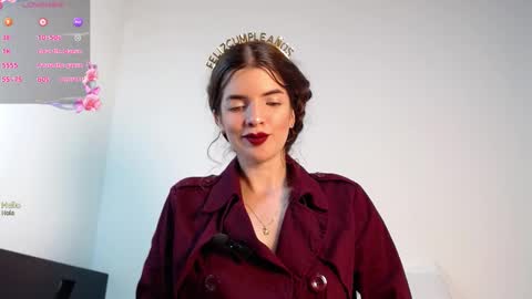 Snapshot of alahia_sky chatting on 11.06.25 online show from 11.06.25