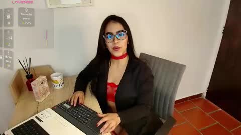 alahiacolucci online show from 06.13.26