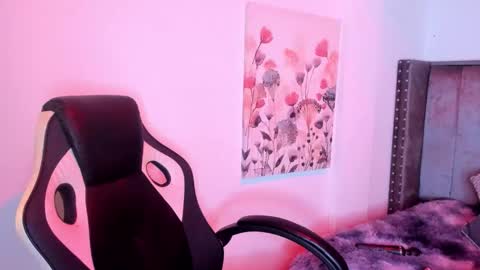 Alaia Carter online show from 10.23.25