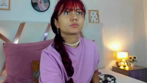 Snapshot of alaiarogers chatting on 02.01.25 Alaia online show from 02.01.25