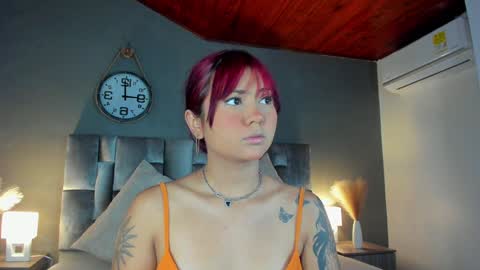 Snapshot of alaiarogers chatting on 02.06.25 Alaia online show from 02.06.25