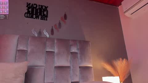 Snapshot of alaiarogers chatting on 02.07.25 Alaia online show from 02.07.25