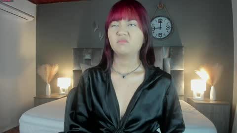 Snapshot of alaiarogers chatting on 02.08.25 Alaia online show from 02.08.25