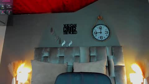 Snapshot of alaiarogers chatting on 02.11.25 Alaia online show from 02.11.25