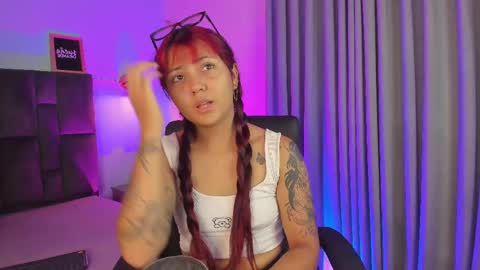 Snapshot of alaiarogers chatting on 02.13.25 Alaia online show from 02.13.25