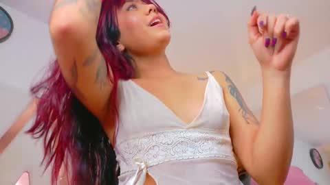 Snapshot of alaiarogers chatting on 02.25.25 Alaia online show from 02.25.25