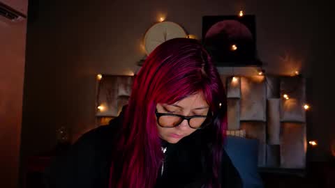 Snapshot of alaiarogers chatting on 09.18.25 Alaia online show from 09.18.25