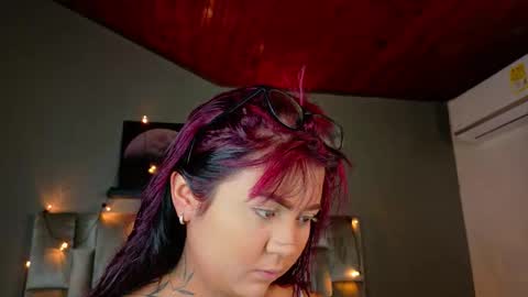 Snapshot of alaiarogers chatting on 09.20.25 Alaia online show from 09.20.25