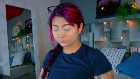 Snapshot of alaiarogers chatting on 10.03.25 Alaia online show from 10.03.25