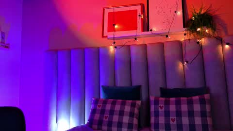 Snapshot of alaiarogers chatting on 10.21.25 Alaia online show from 10.21.25