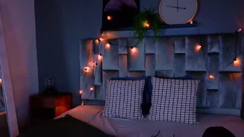 Snapshot of alaiarogers chatting on 10.25.25 Alaia online show from 10.25.25