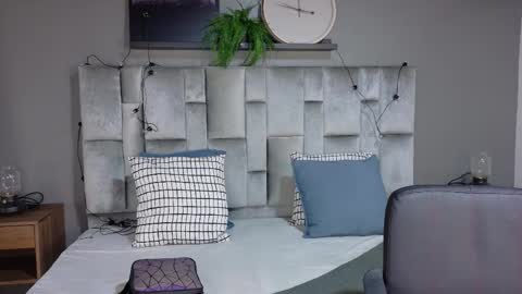 Snapshot of alaiarogers chatting on 10.28.25 Alaia online show from 10.28.25