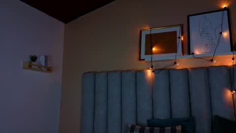 Snapshot of alaiarogers chatting on 10.29.25 Alaia online show from 10.29.25