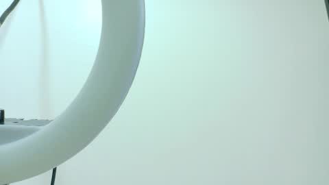 Snapshot of alaiarogers chatting on 10.31.25 Alaia online show from 10.31.25