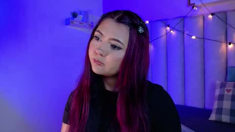 Snapshot of alaiarogers chatting on 11.13.25 Alaia online show from 11.13.25