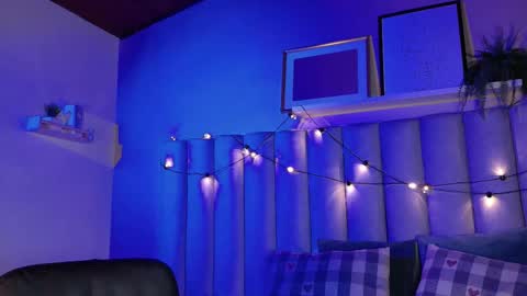 Snapshot of alaiarogers chatting on 11.27.25 Alaia online show from 11.27.25