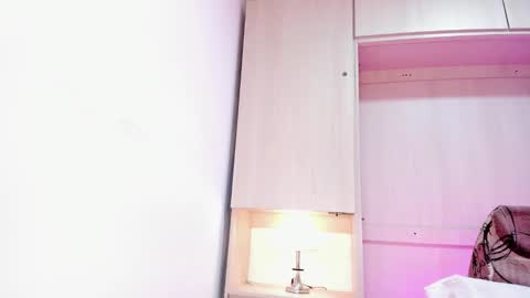 Snapshot of alaiaroose chatting on 10.31.25 alaiaroose online show from 10.31.25