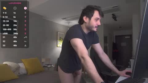 Maxi  online show from 10.22.25