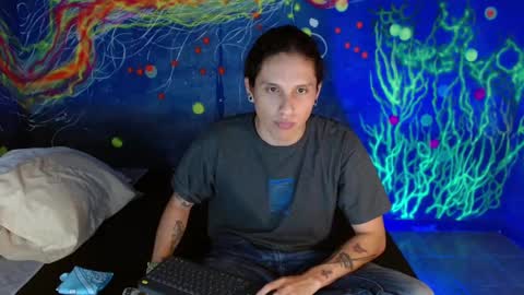 Snapshot of alan_dominant chatting on 11.18.25 Alan online show from 11.18.25